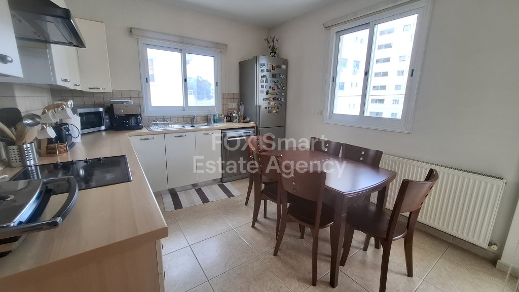 Beautiful, fully furnished, Top Location