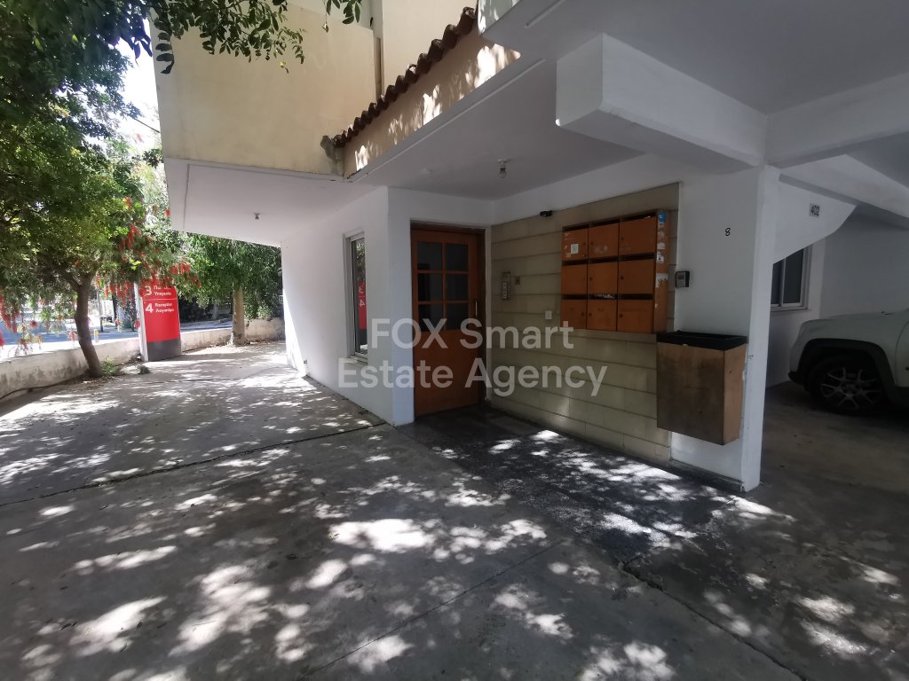 Bright 2-Bedroom Apartment for Rent – Agioi Omologites