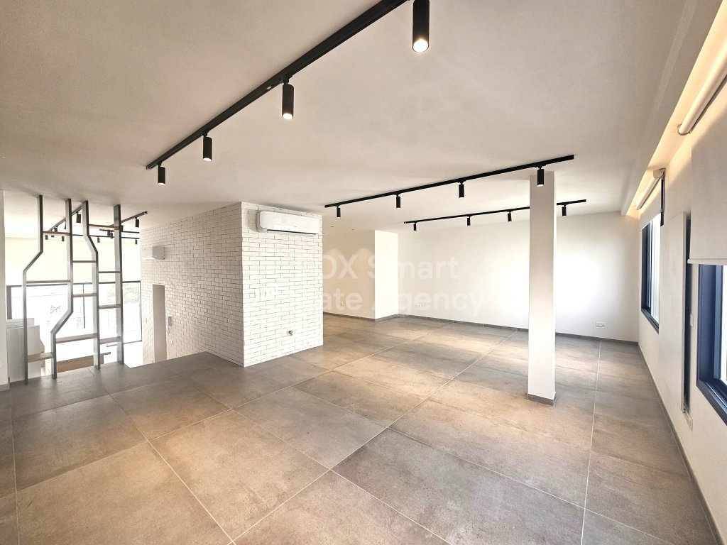 ✨ Impressive 3-Bedroom Apartment  180 sqm Internal Area + 16 sqm Covered Veranda + 60 sqm Uncovered Areas 📍 Egkomi – Makedonitissa (near Ilia Papakyriacou & 28th October Avenues)