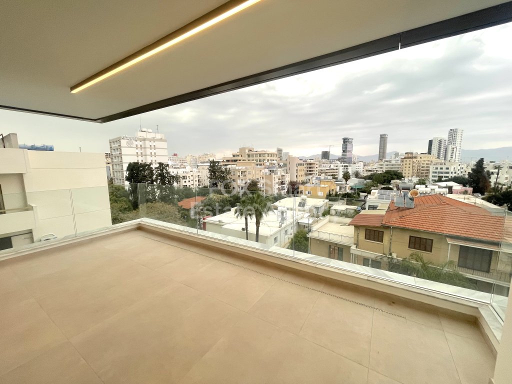 Modern Brand-New 2-Bedroom Apartment with Photovoltaic System & Stunning City Views in Ayioi Omologites