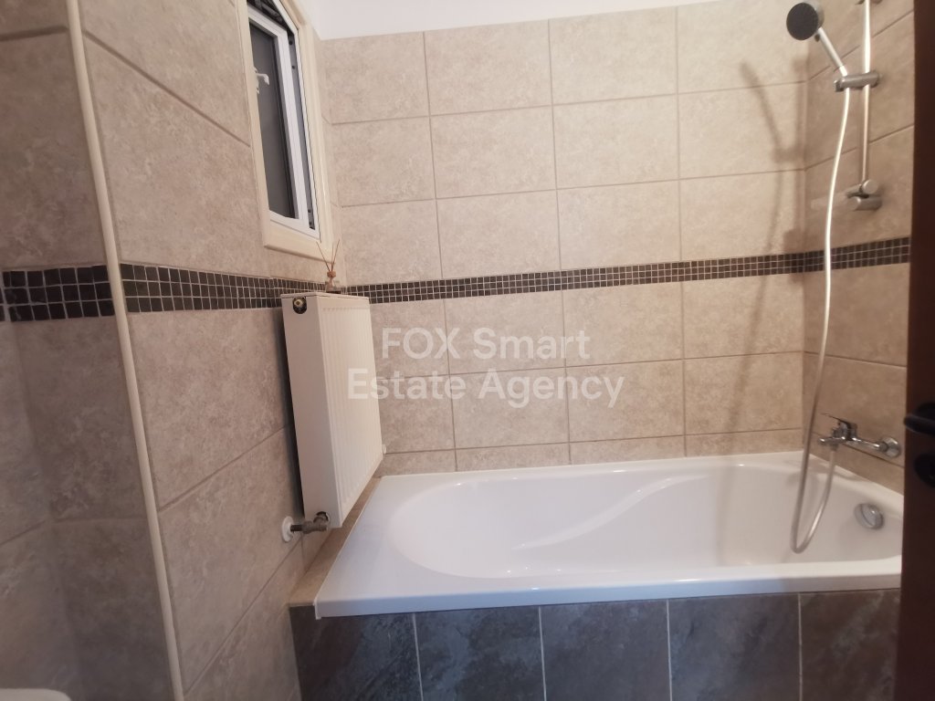 Bright 2-Bedroom Apartment for Rent – Agioi Omologites