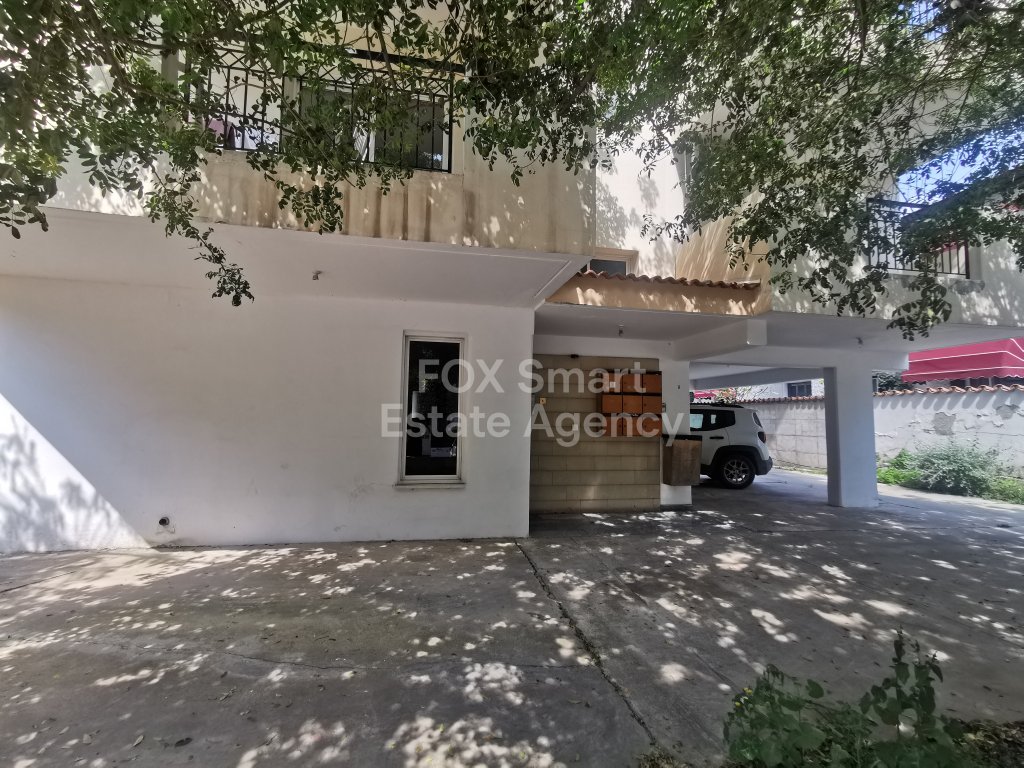 Bright 2-Bedroom Apartment for Rent – Agioi Omologites