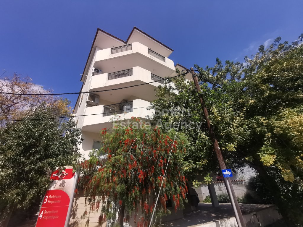 Bright 2-Bedroom Apartment for Rent – Agioi Omologites