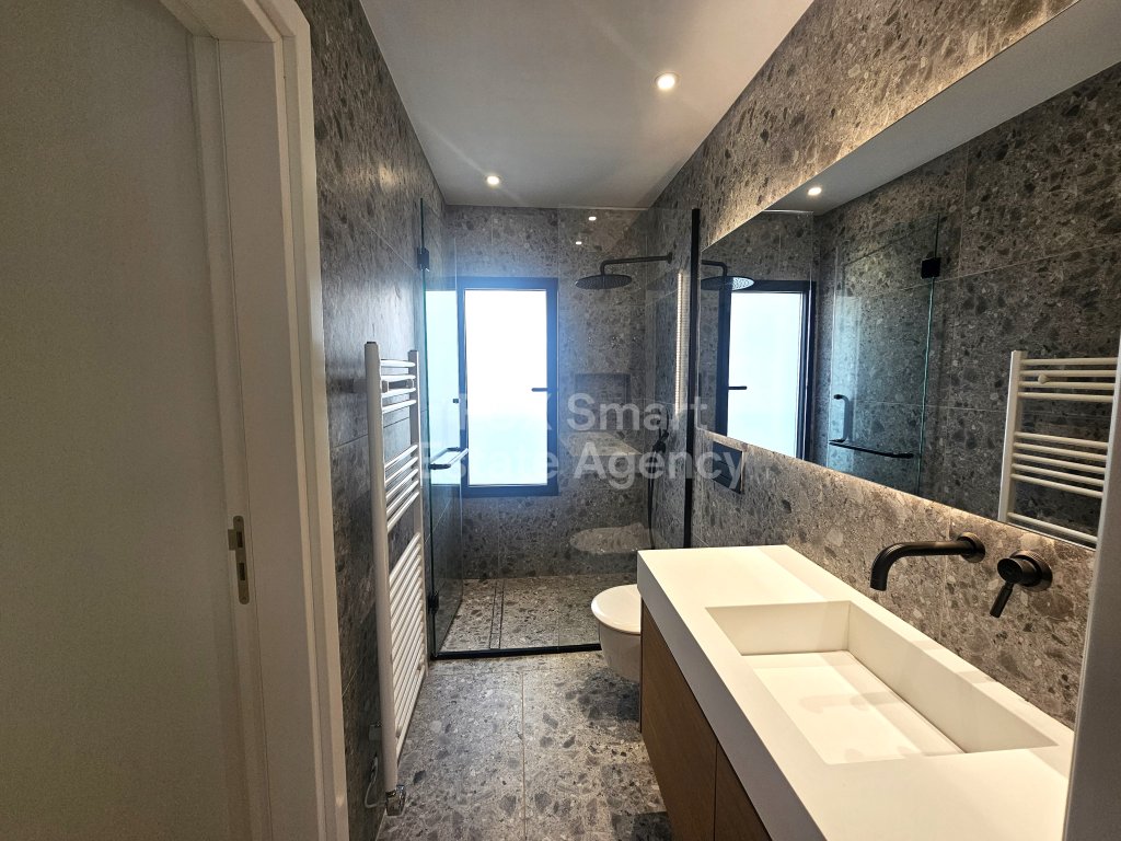 ✨ Impressive 3-Bedroom Apartment  180 sqm Internal Area + 16 sqm Covered Veranda + 60 sqm Uncovered Areas 📍 Egkomi – Makedonitissa (near Ilia Papakyriacou & 28th October Avenues)