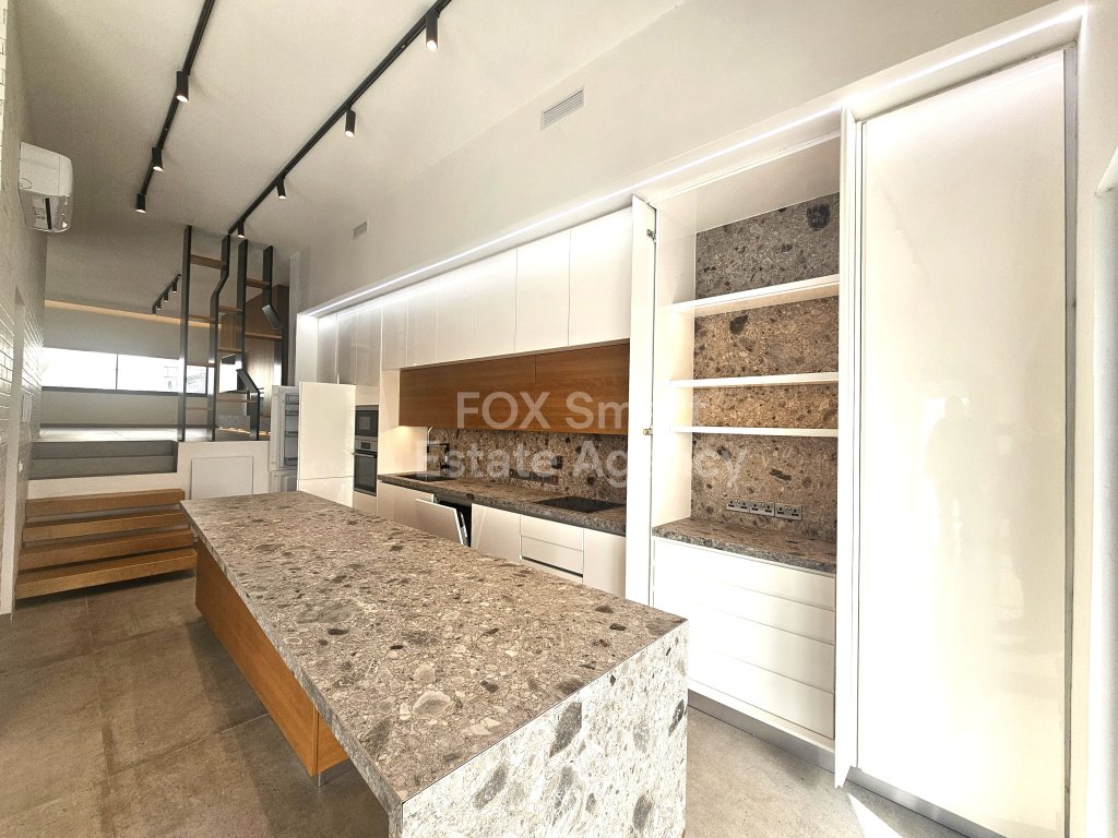 ✨ Impressive 3-Bedroom Apartment  180 sqm Internal Area + 16 sqm Covered Veranda + 60 sqm Uncovered Areas 📍 Egkomi – Makedonitissa (near Ilia Papakyriacou & 28th October Avenues)