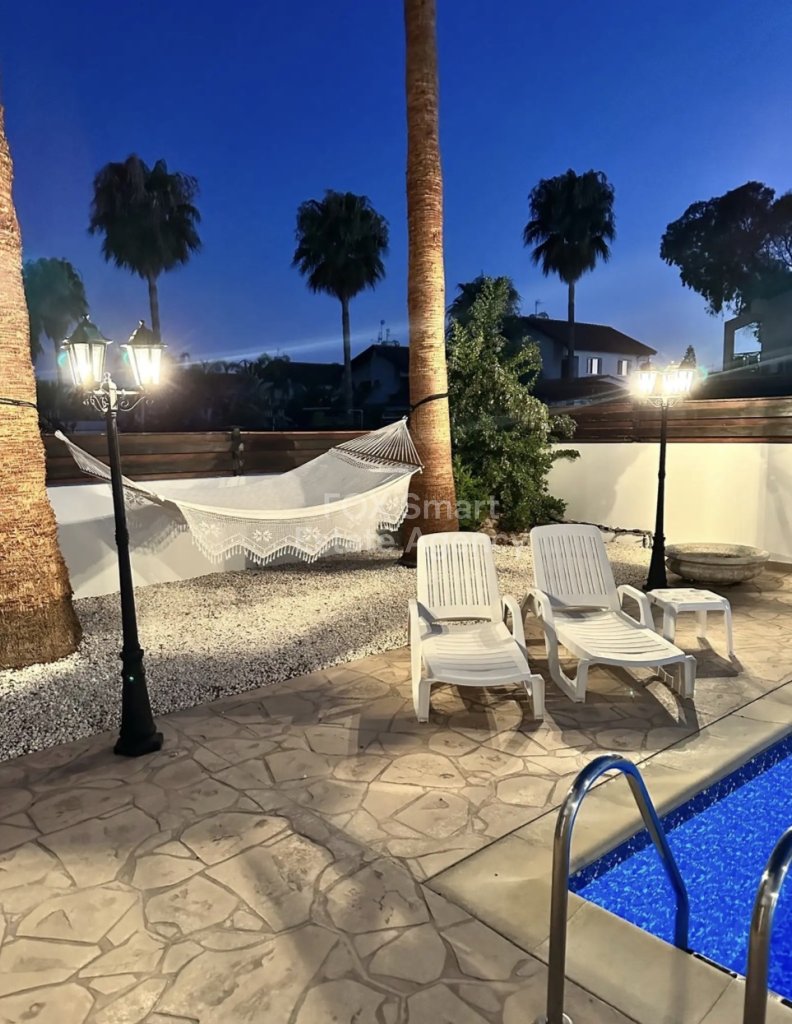 Three bedroom villa to rent in Oroklini Tourist area ,Larnaca.
