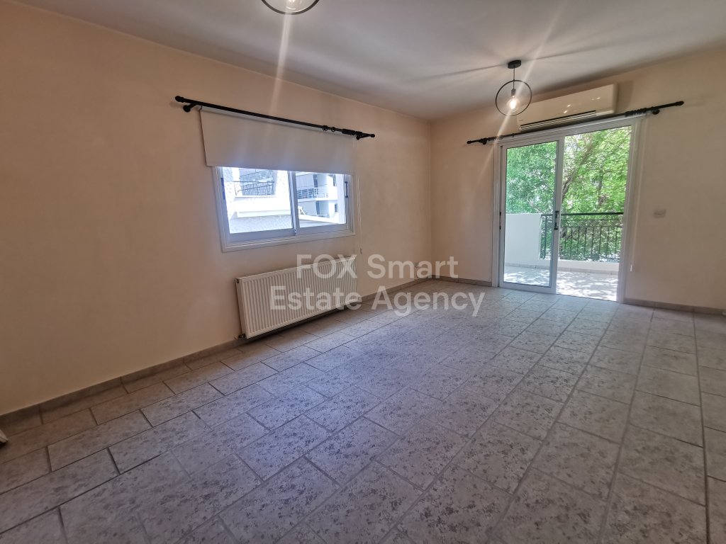 Bright 2-Bedroom Apartment for Rent – Agioi Omologites