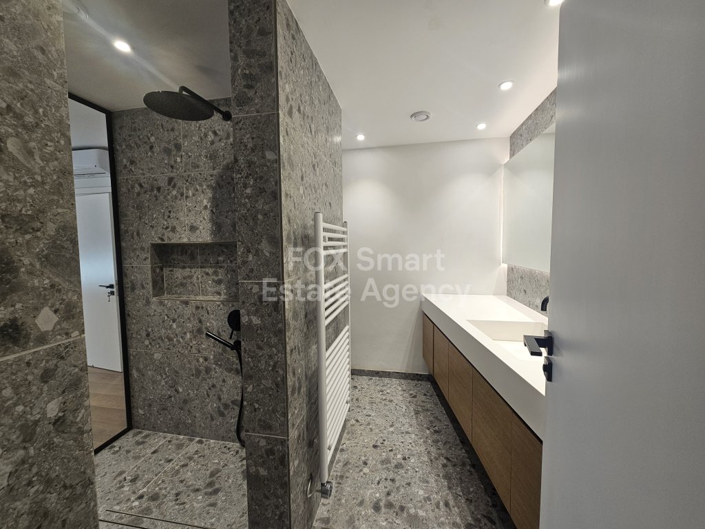 ✨ Impressive 3-Bedroom Apartment  180 sqm Internal Area + 16 sqm Covered Veranda + 60 sqm Uncovered Areas 📍 Egkomi – Makedonitissa (near Ilia Papakyriacou & 28th October Avenues)