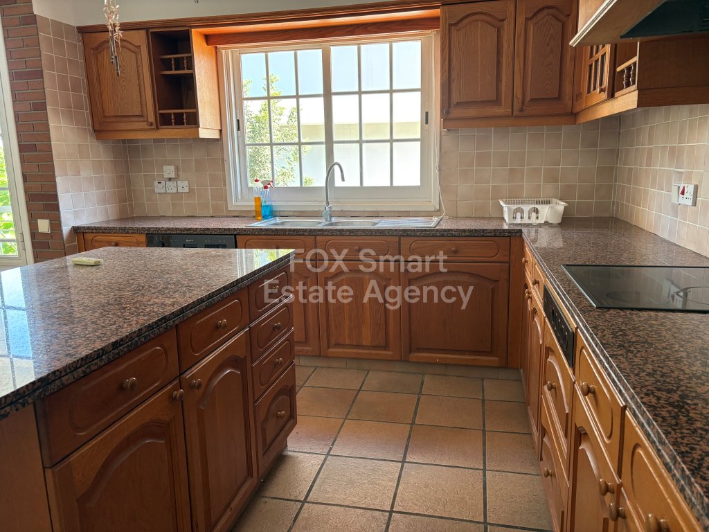 Furnished Upper House in Makedonitissa