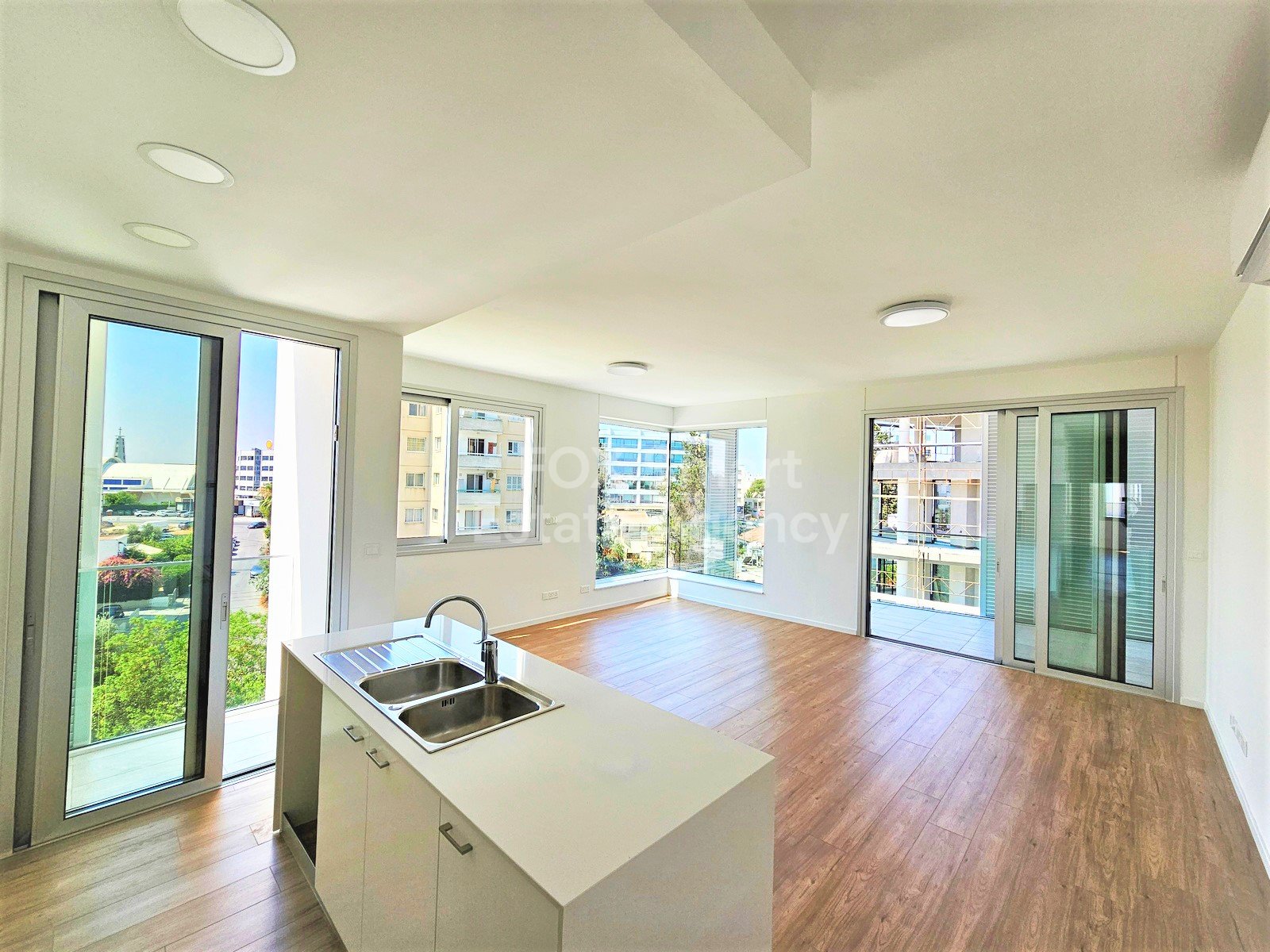 For rent: a 3-bedroom apartment in Dasoupolis with a 3KW photovoltaic system for energy efficiency.