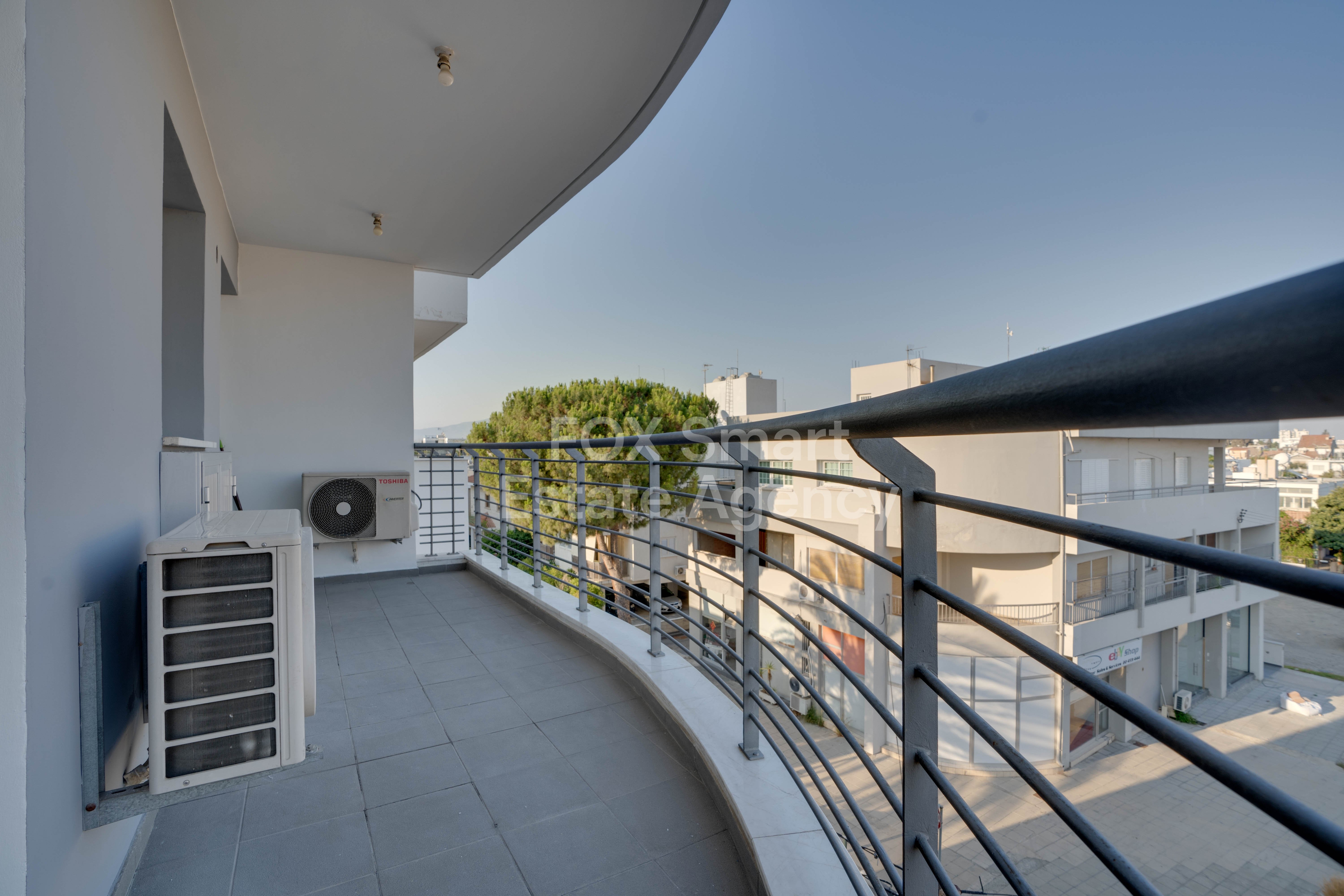 Modern 3-Bedroom Apartment in Engomi – Excellent Location Near Universities and City Center