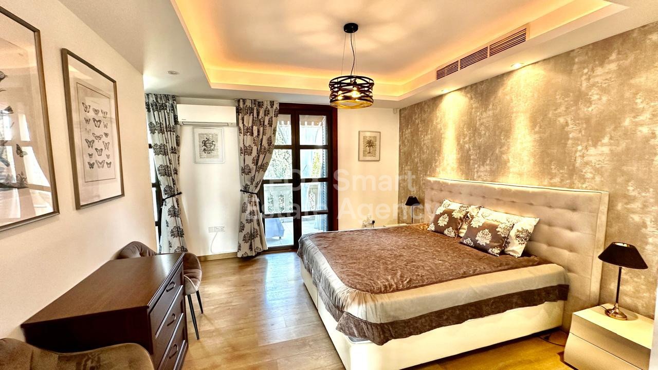 House in Pyrgos - Image 4