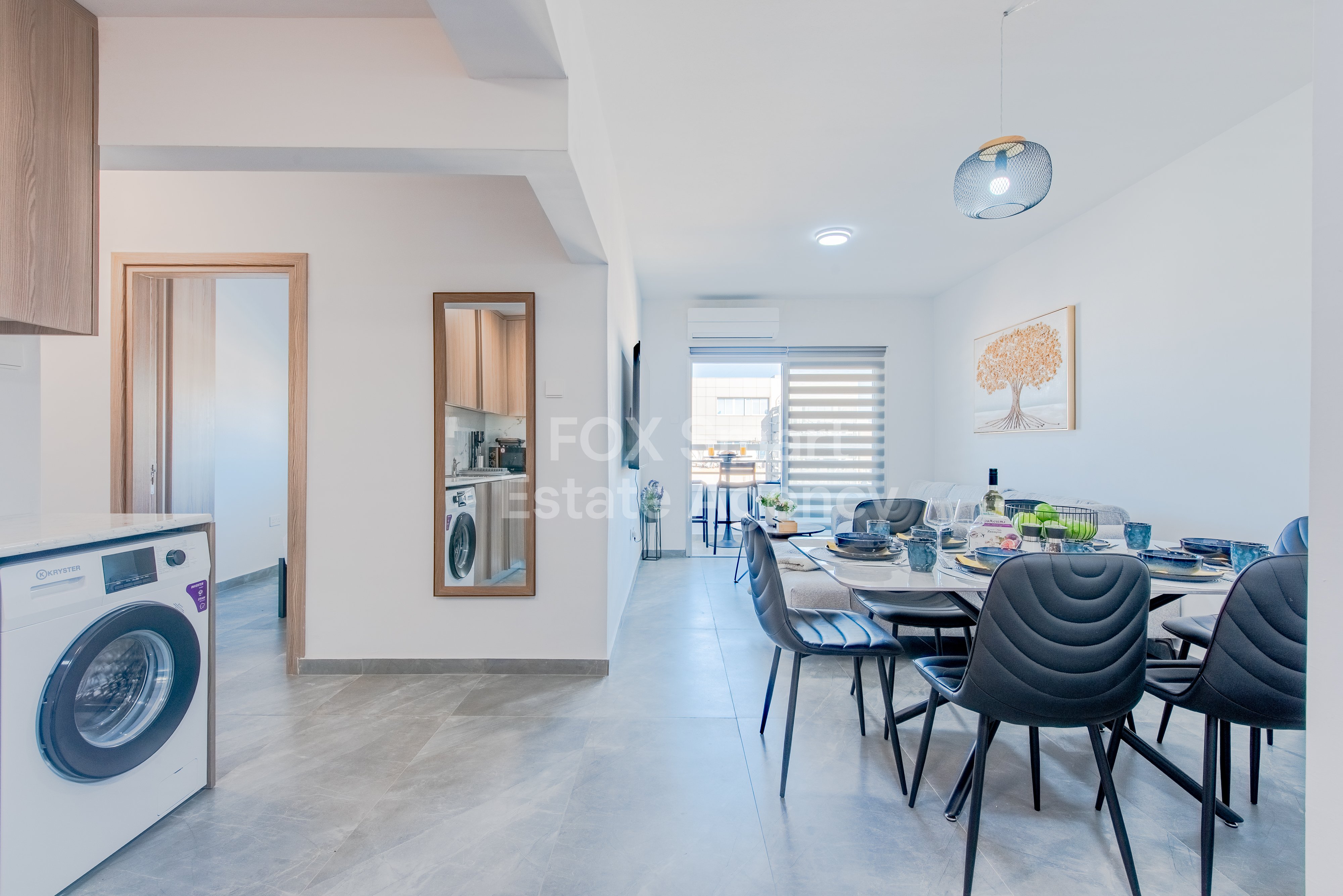 Fully renovated modern apartment near Larnaca Finikoudes