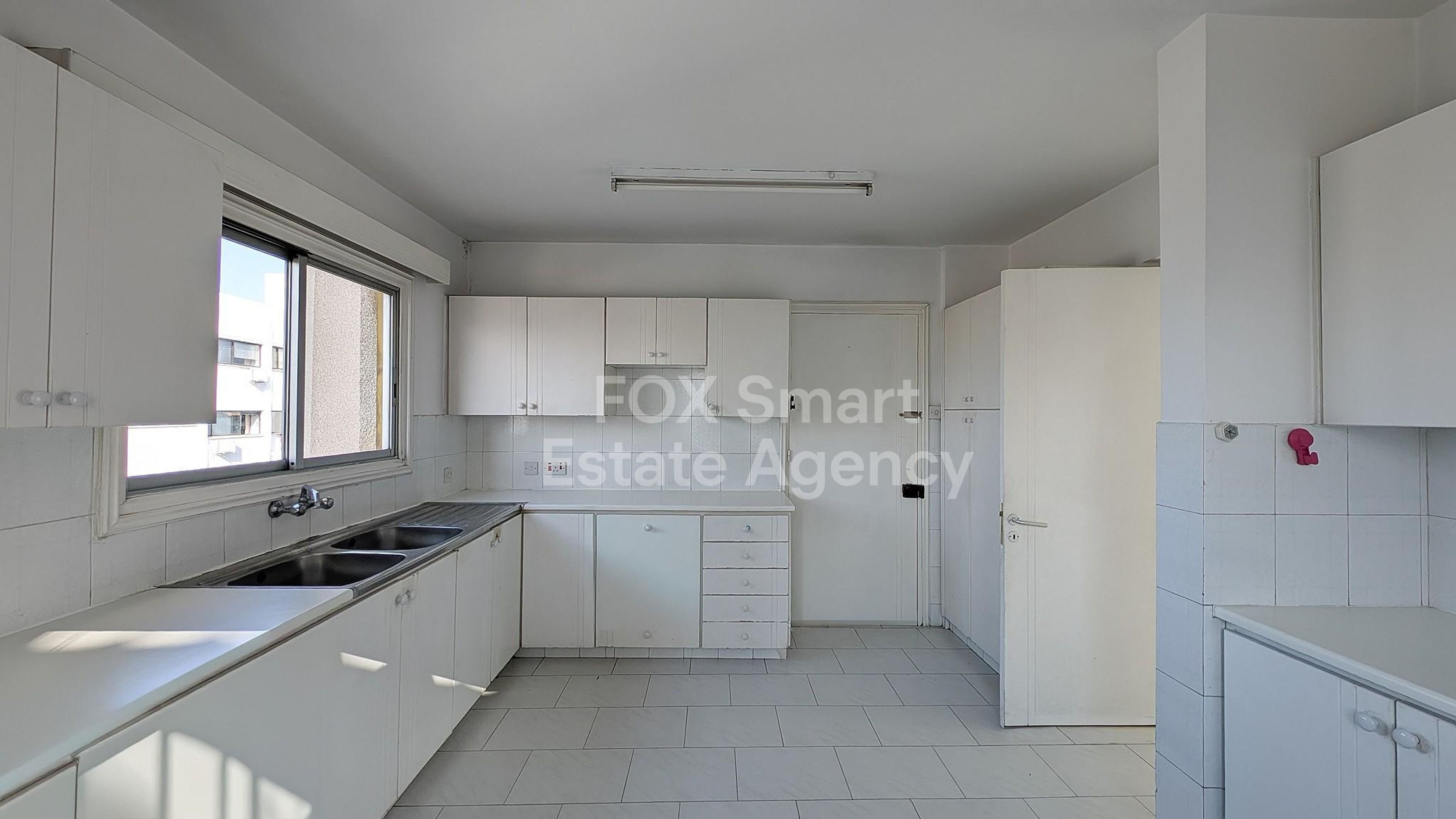 Large duplex 3-bed apartment in Nicosia for sale
