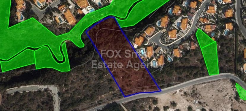 House in Tala - view 1