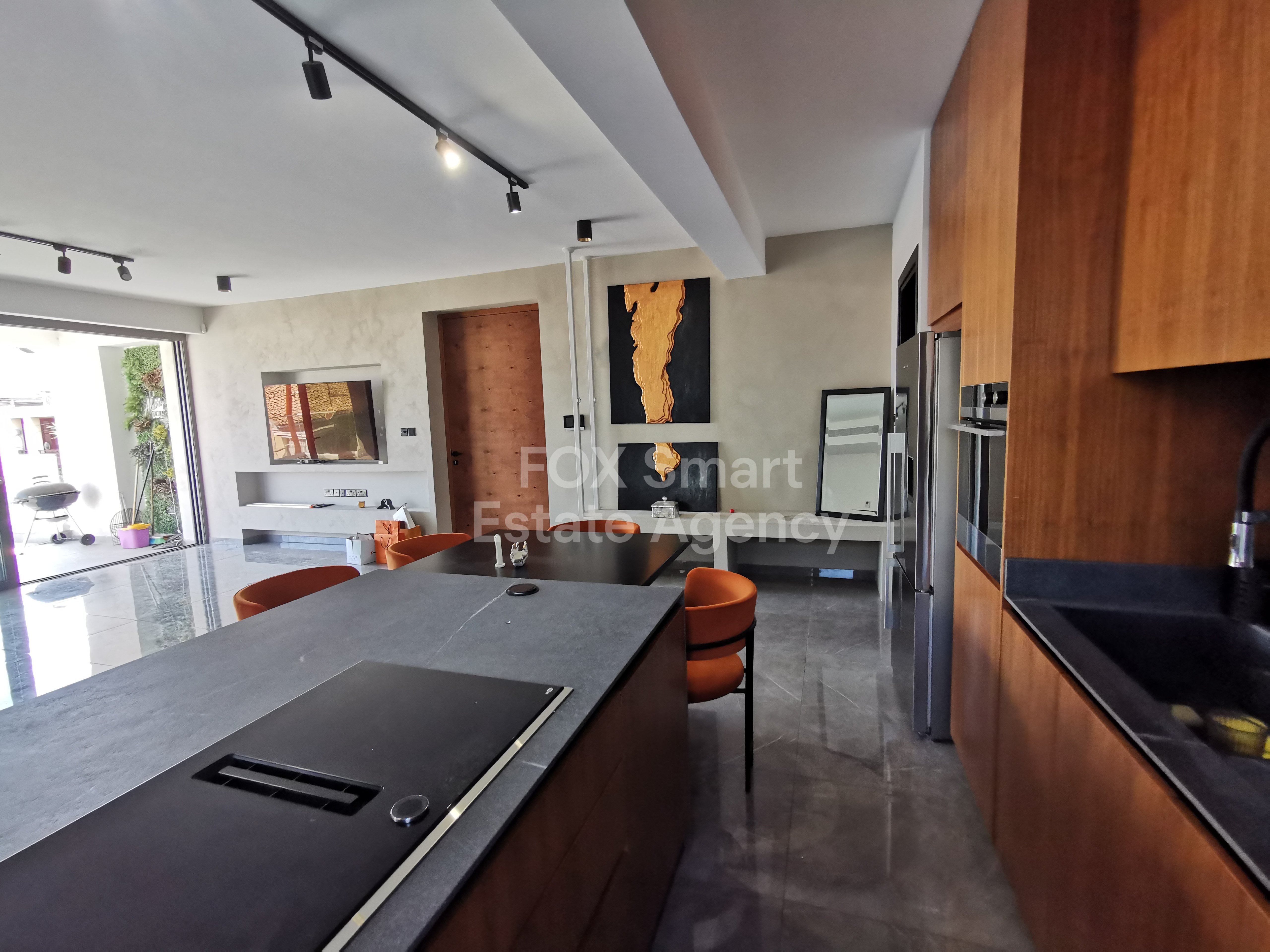 FOR SALE – Modern 3-Bedroom Whole-Floor Apartment | Engomi – Agios Dometios Border