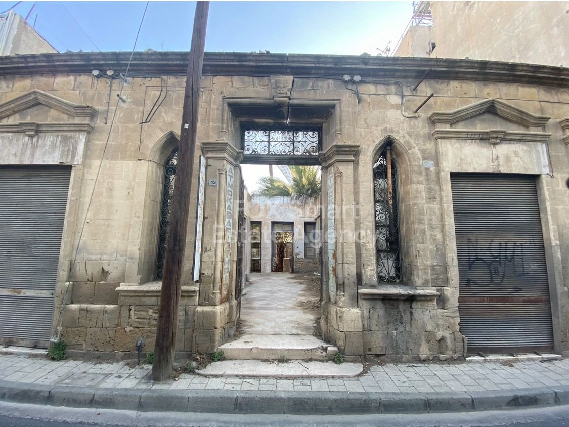House in Agios Ioannis - view 1