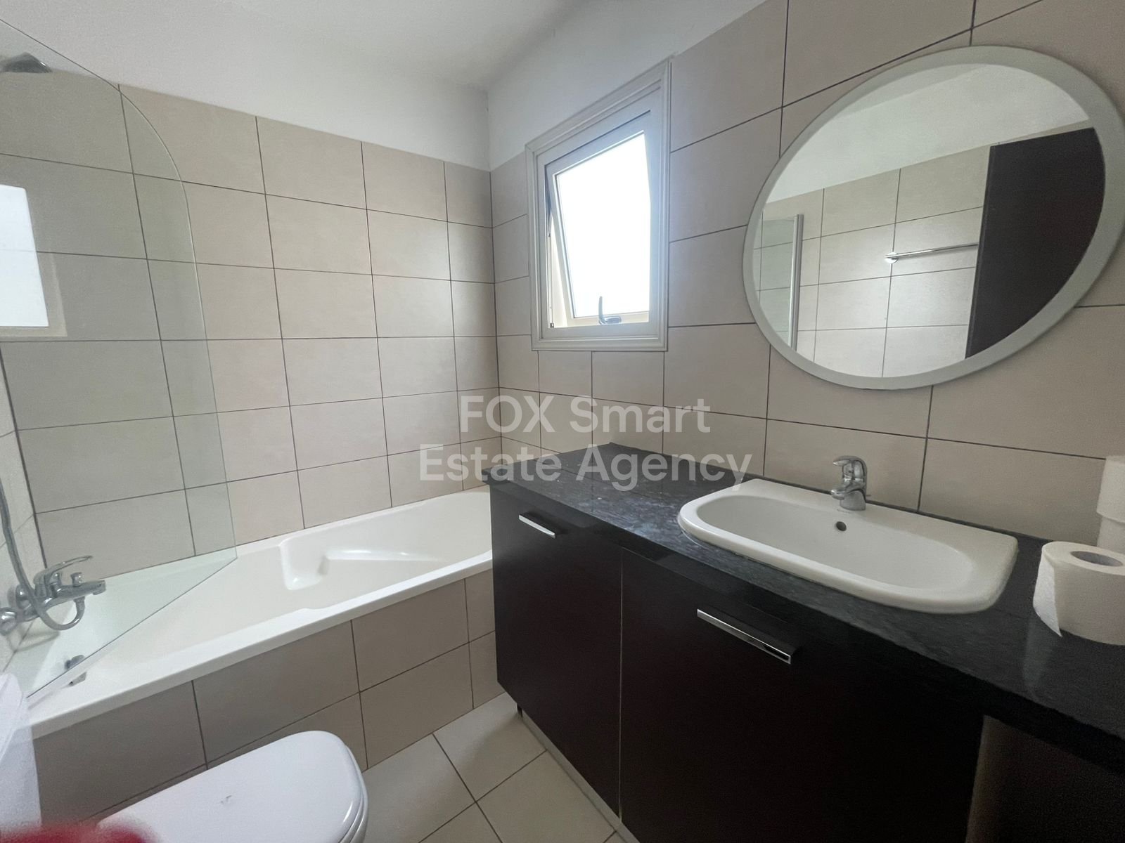 Relaxed Coastal Living: 3-Bedroom Villa Steps from the Beach in Pyla