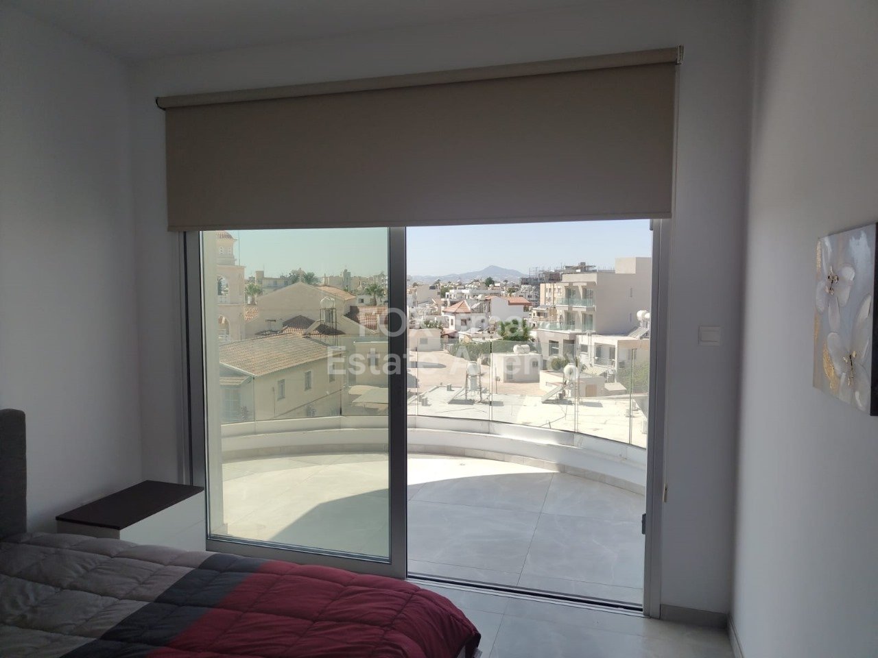 Stylish 1-Bedroom Penthouse with Salt Lake Views – For Rent in Drosia, Larnaca
