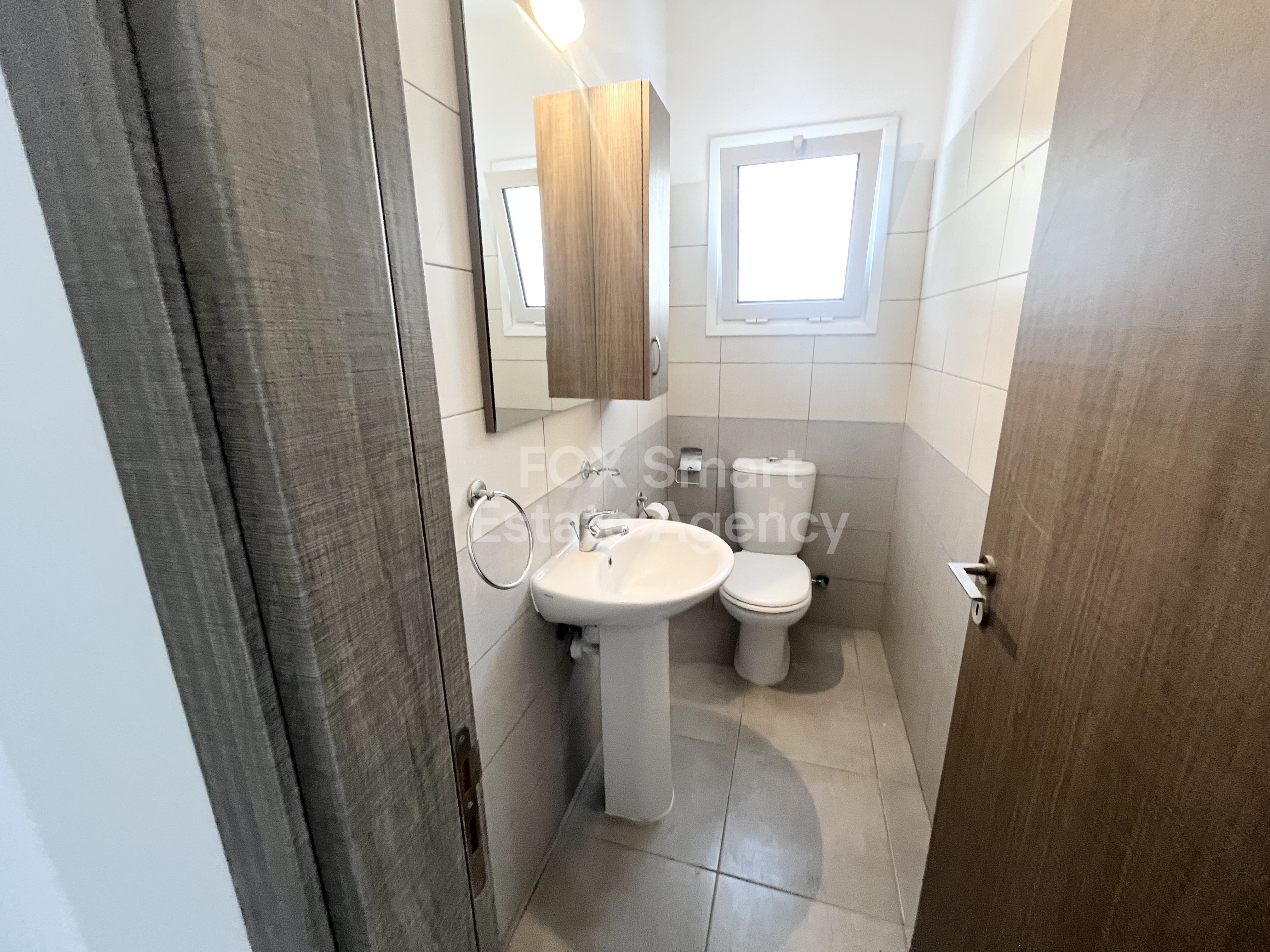 For rent 4 bedroom ground floor apartment in Makedonitissa, Nicosia.