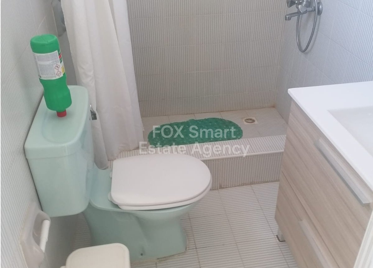 Detached house in over 14000sqm land, between Sia and Alambra