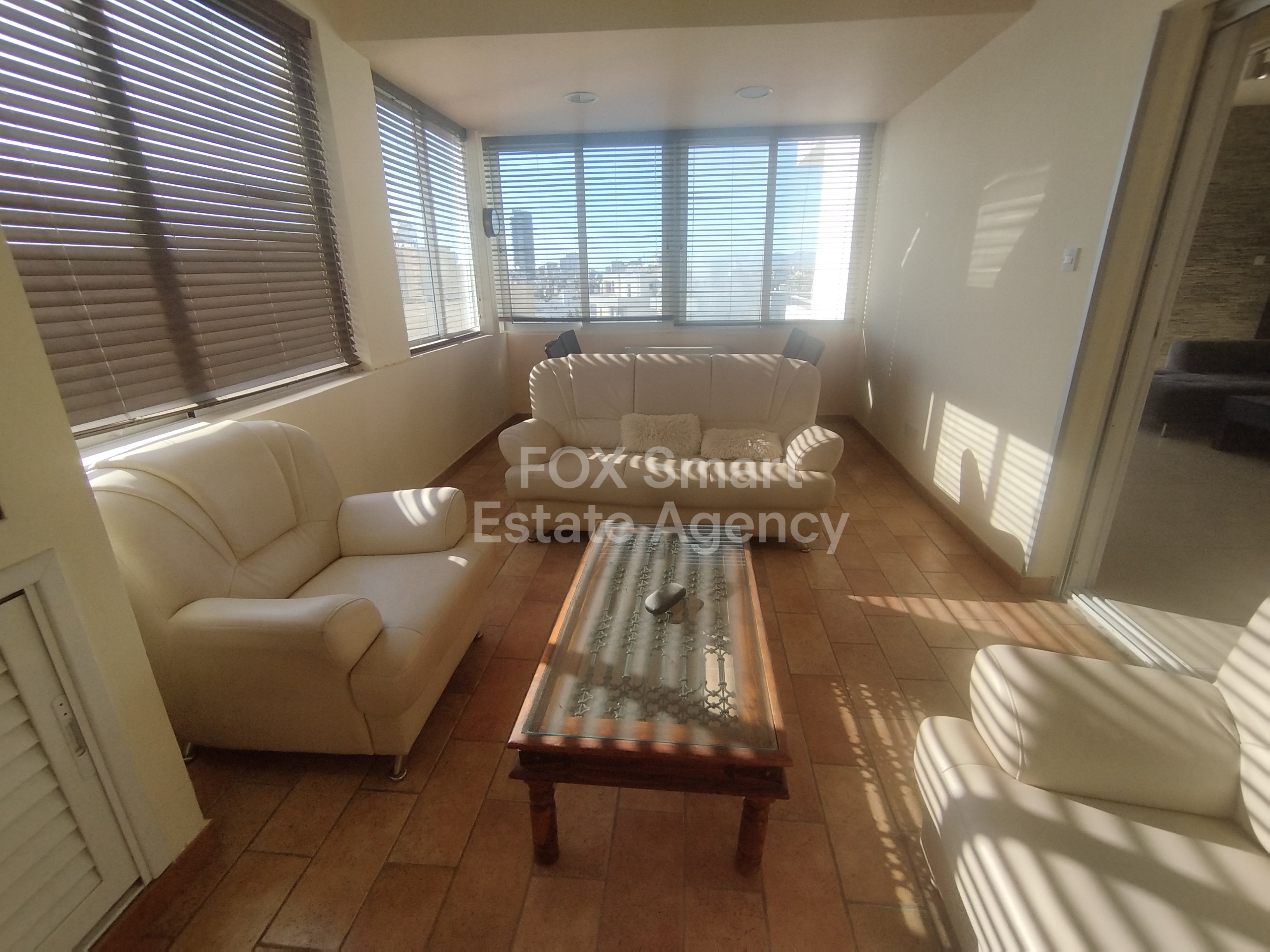 Prime 3-Bedroom Apartment in Central Lykavitos