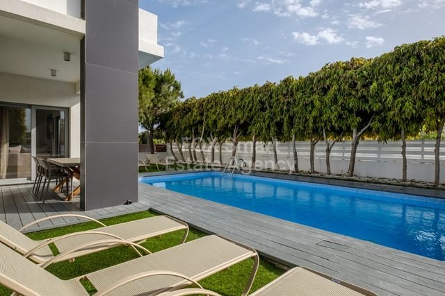 Three bedroom house for rent, Pervolia.