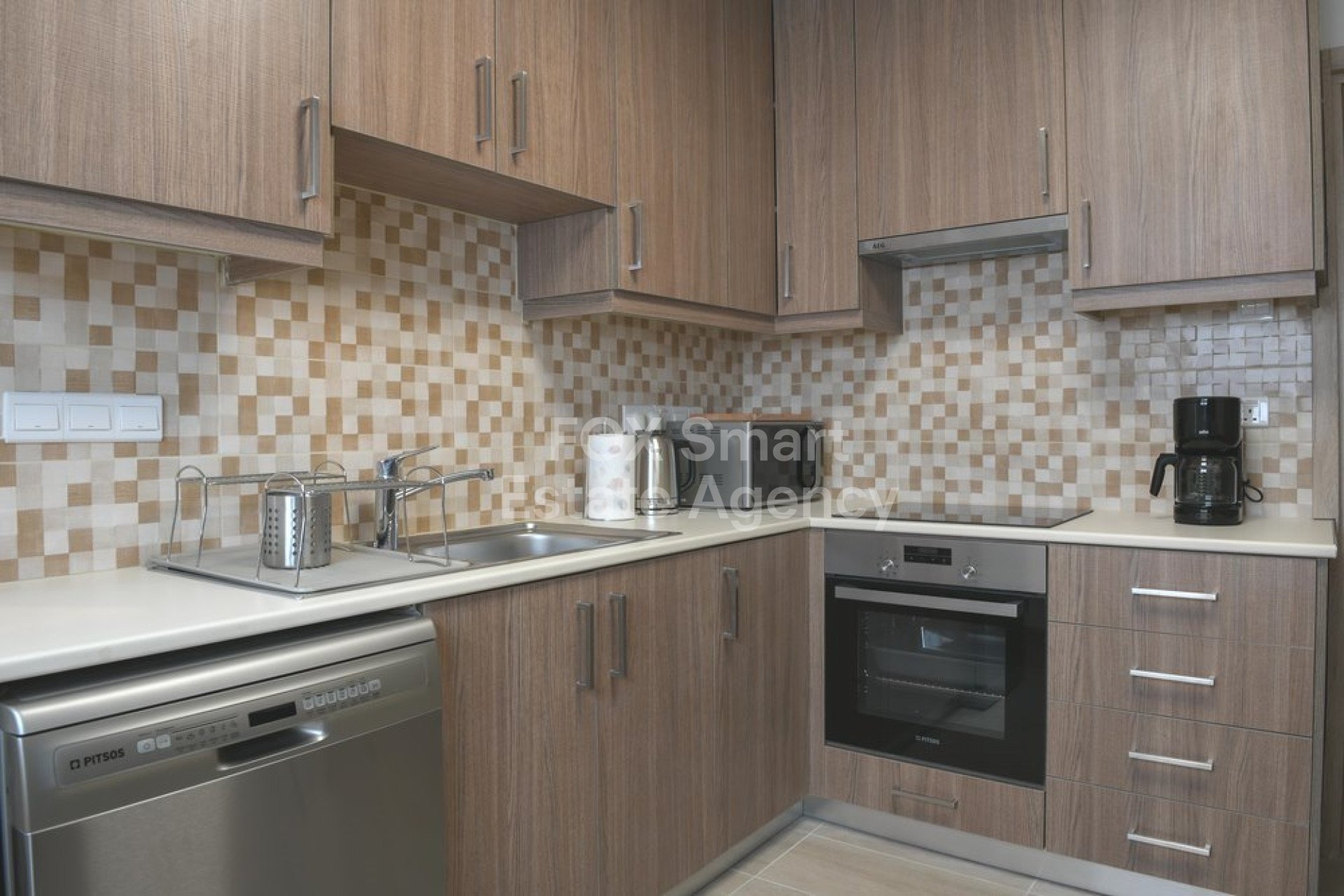 Apartment, For Rent, Nicosia, Agioi Omologites
