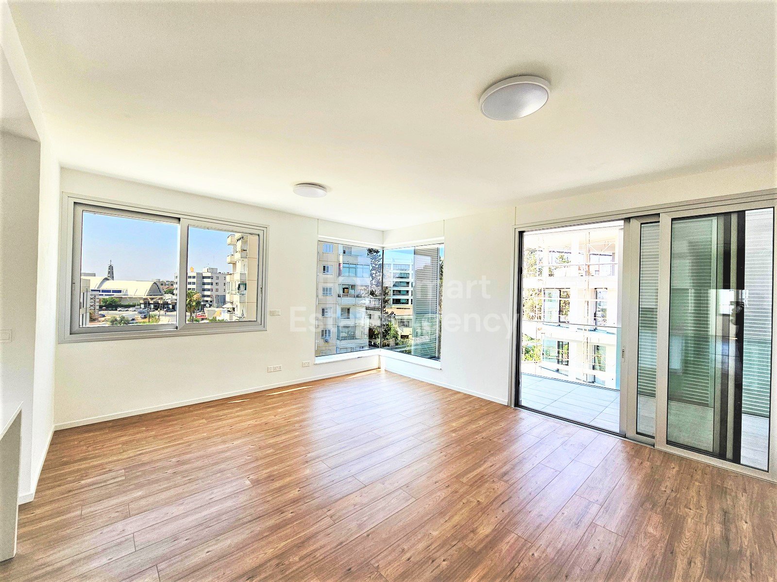 For rent: a 3-bedroom apartment in Dasoupolis with a 3KW photovoltaic system for energy efficiency.