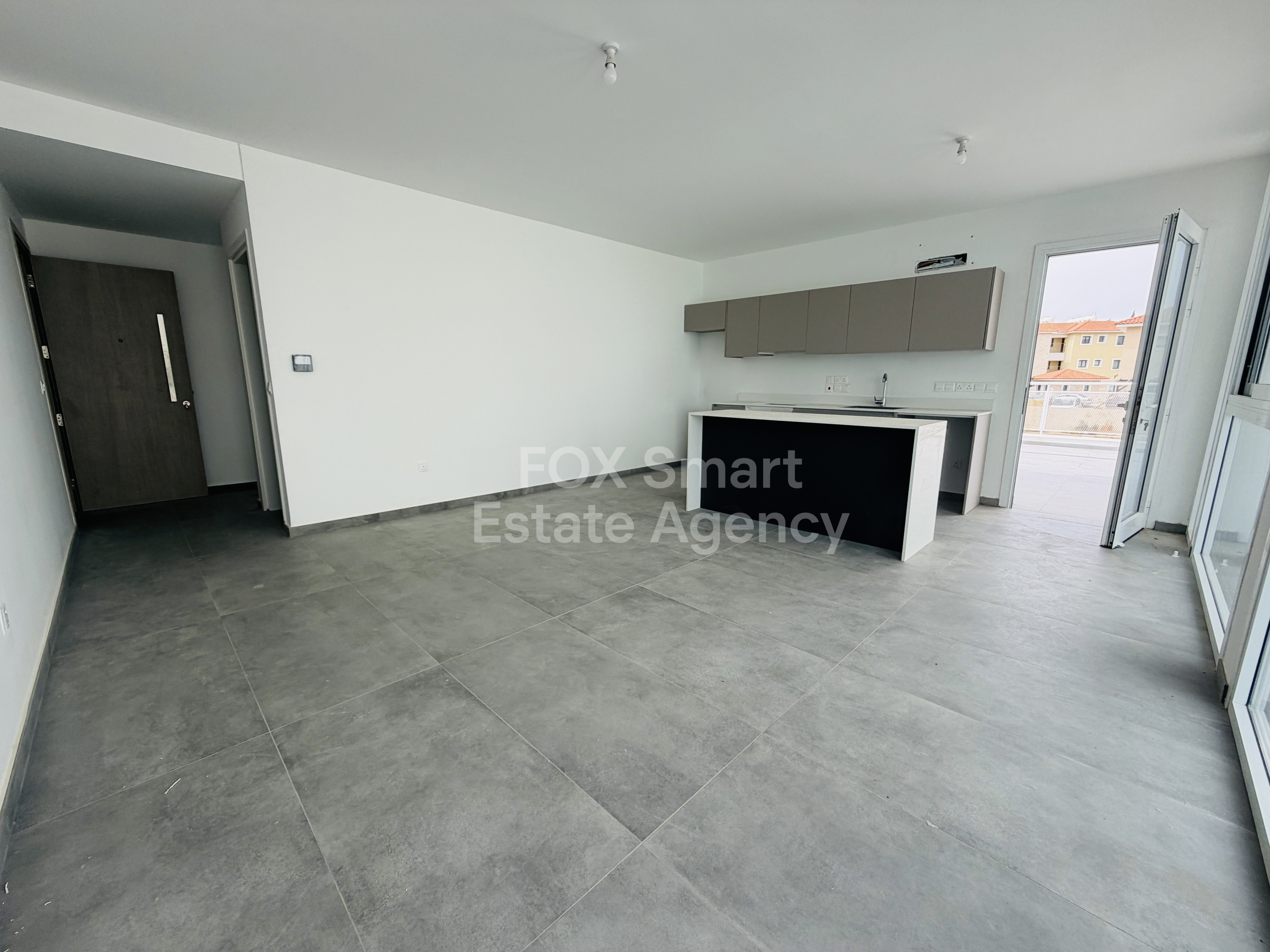 Apartment in Paralimni - Image 4