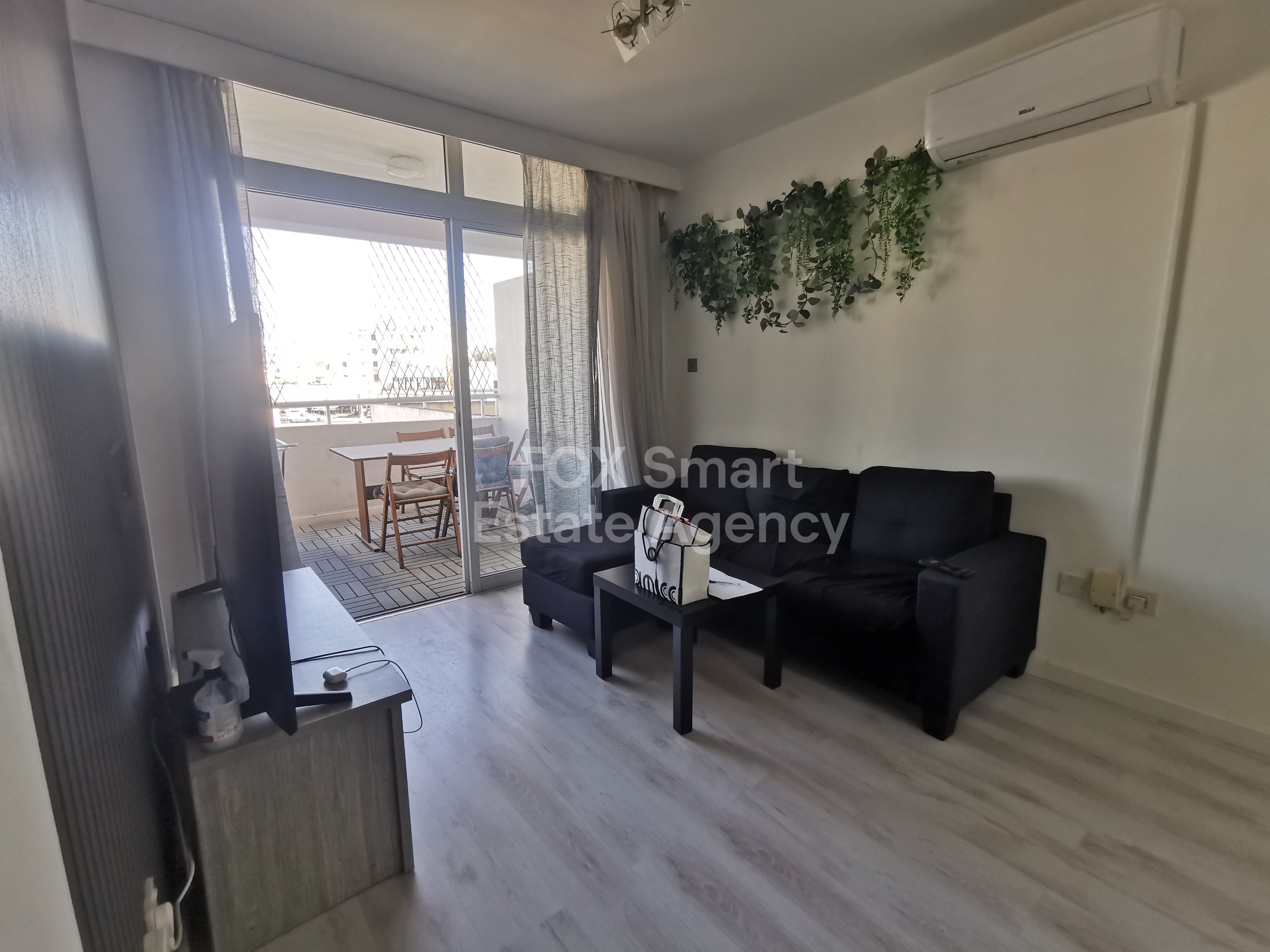 Renovated 2-Bedroom Apartment in Agios Antonios opposite PEO