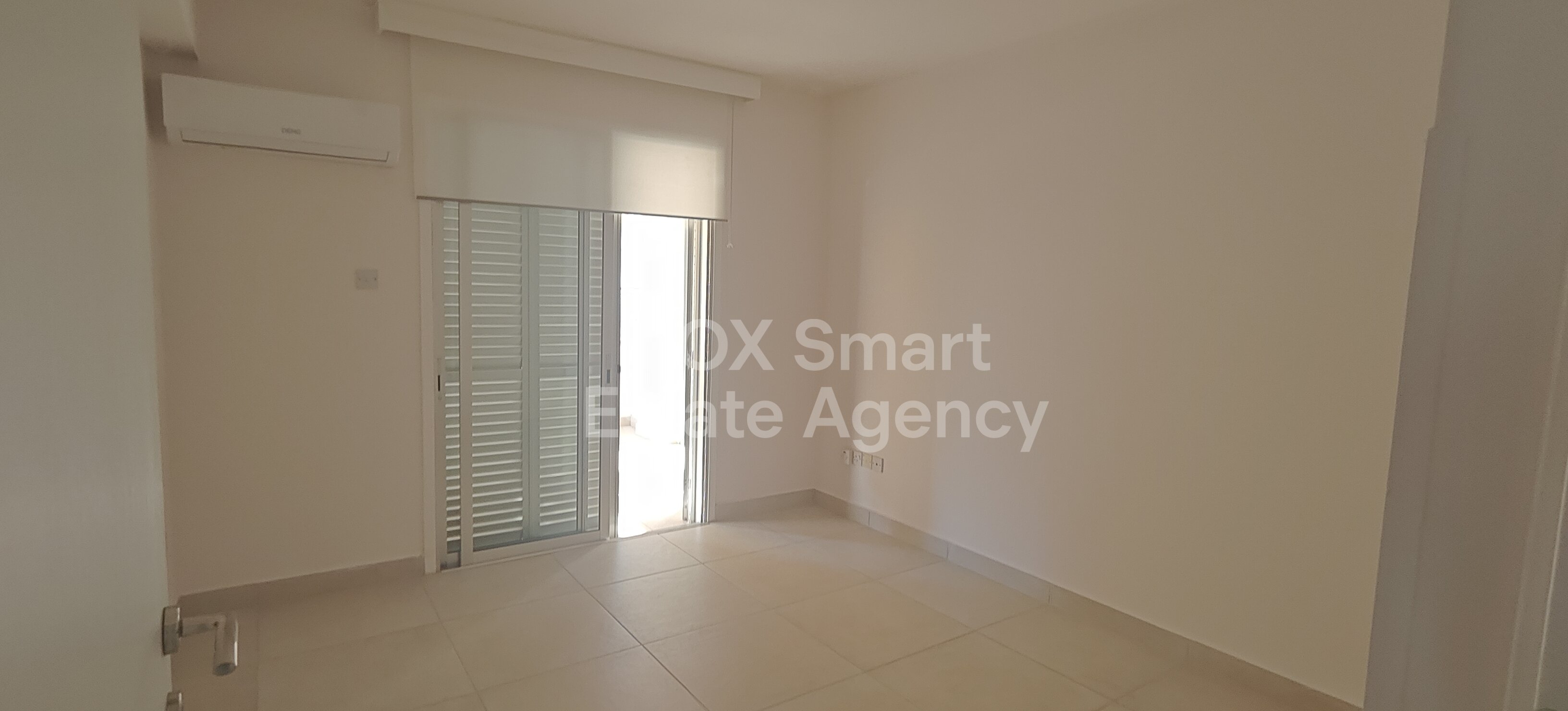 Just renovated Spacious Bright and Airy 3 bedroom apartment.