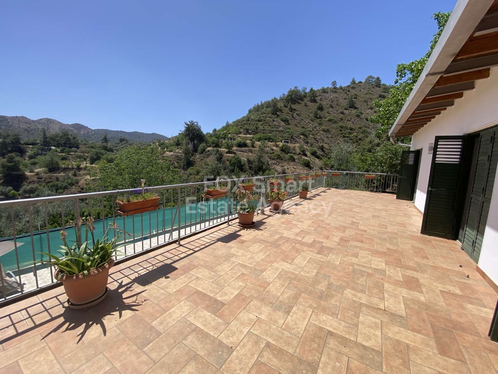 For Sale Country House with Garden – Palaichori Orinis, Nicosia