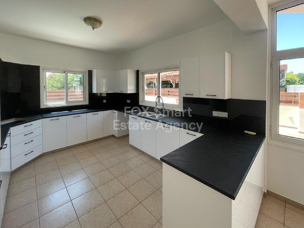 Spacious three-bedroom house in Egkomi, Nicosia for sale