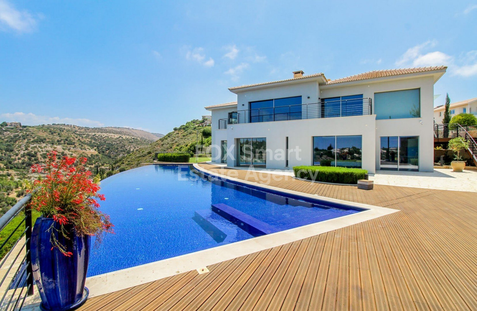 House, For Sale, Paphos  4 Bedrooms 4 Bathrooms 3130.00 SqMt.....