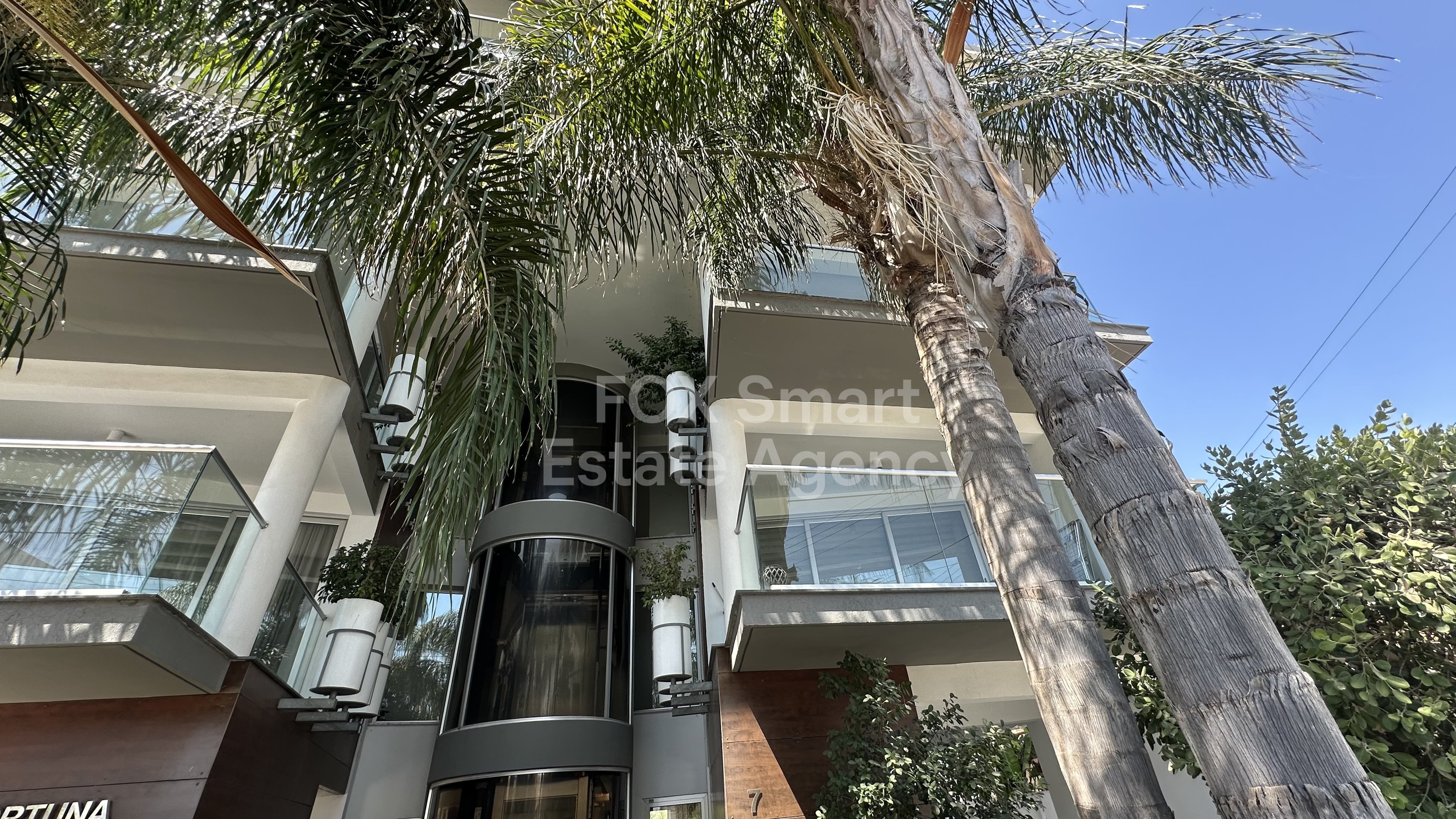 Modern Two Bedroom Apartment in Strovolos