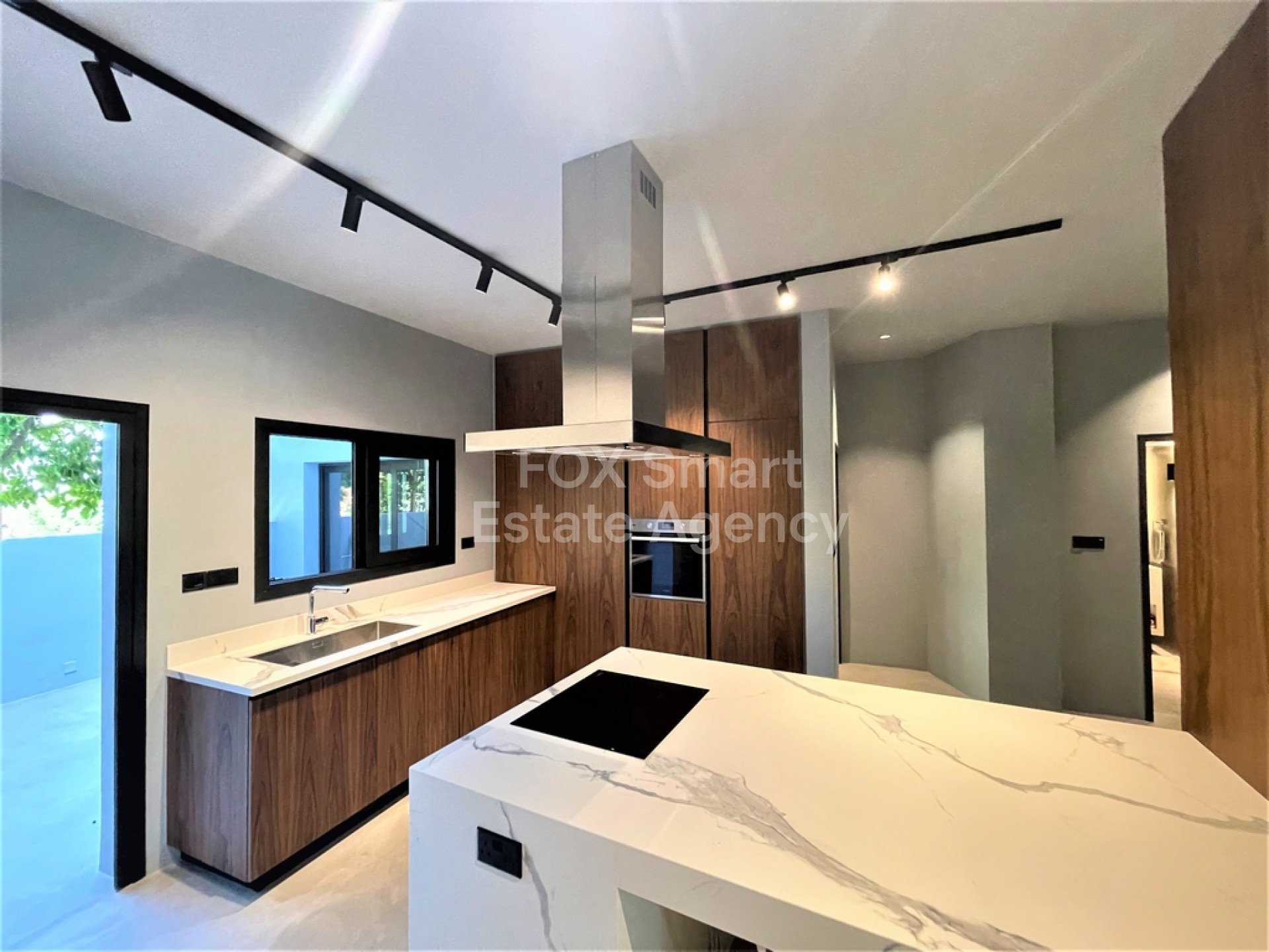 Apartment in Nicosia - Image 3