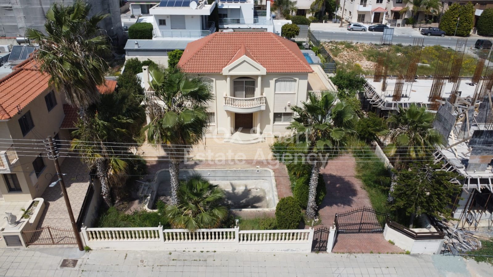 House in Ypsonas - view 1
