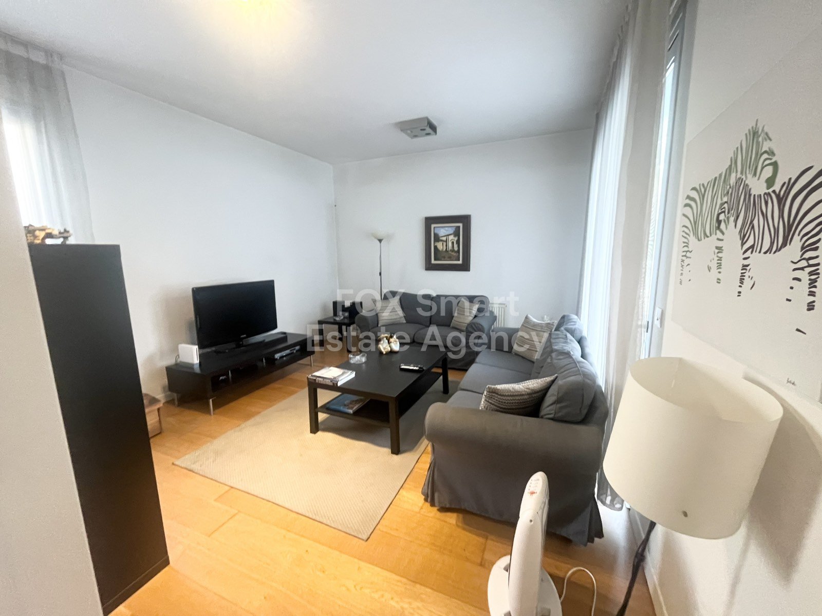 For rent 5 bedroom semi detached furnished house in Strovolos, close to the Presidential Palace, Wargaming, English School and PWC.