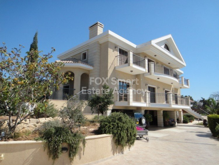 House, For Sale, Limassol, Germasogeia  7 Bedrooms 6 Bathroo.....
