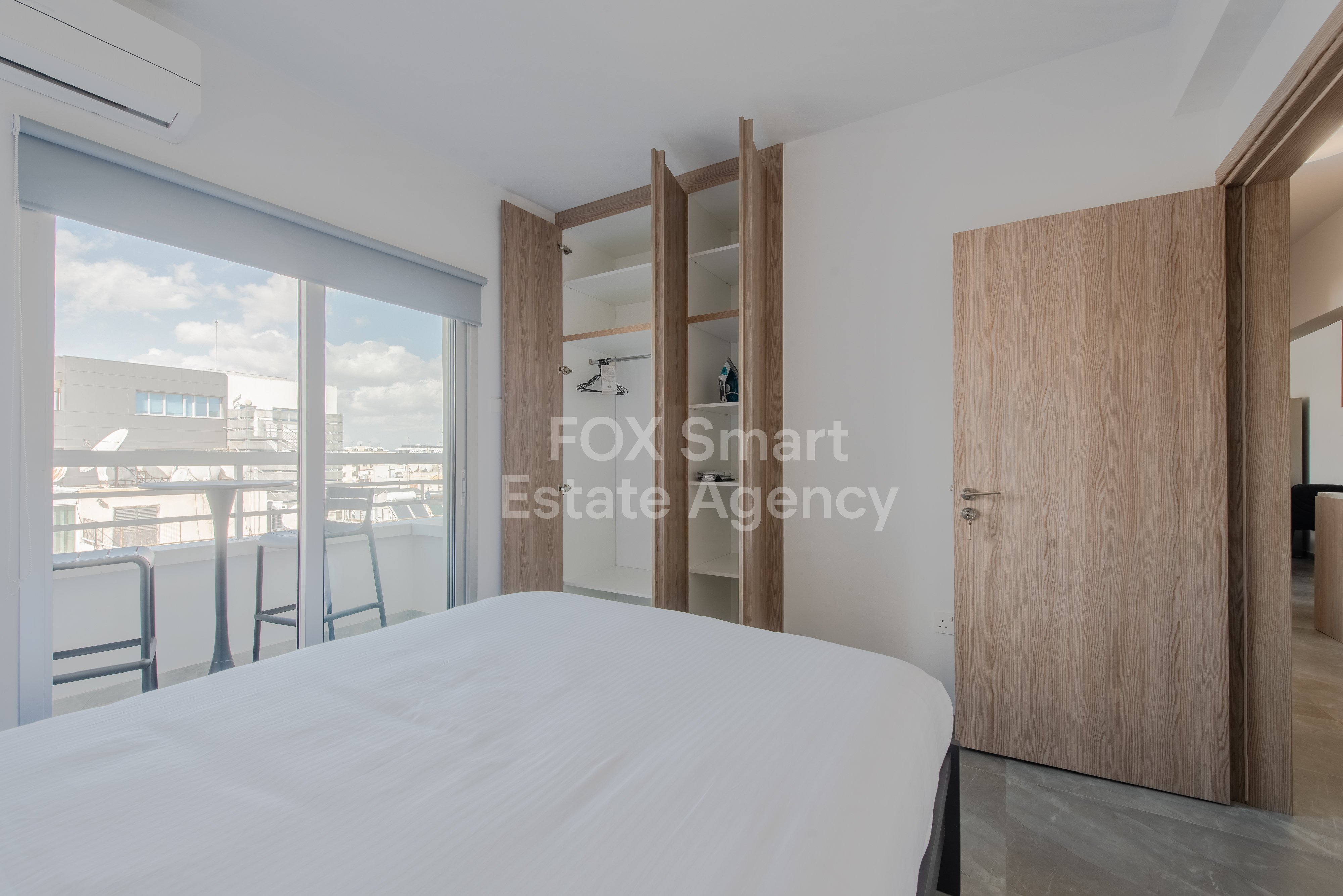 Fully renovated modern apartment near Larnaca Finikoudes