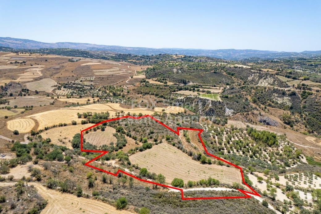 Land in Thrinia - view 1