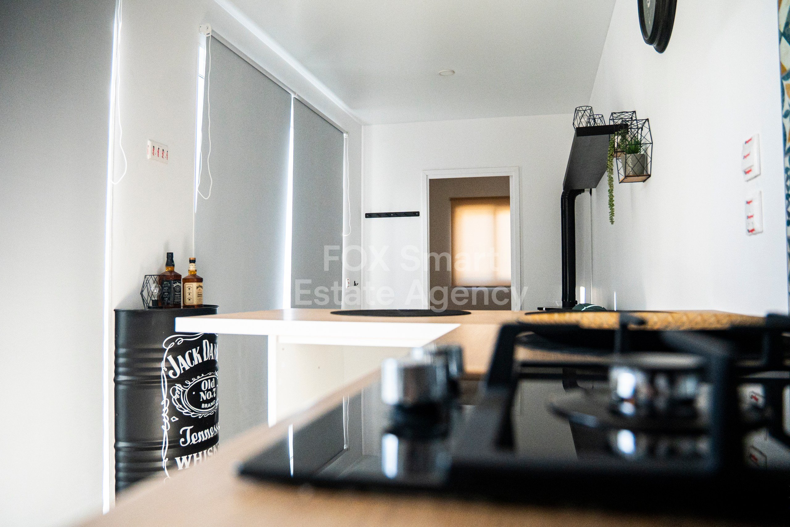 Unique 3-Bedroom Container Home with Breathtaking Views & Rooftop BBQ –  Lefkara Kato, Larnaca |