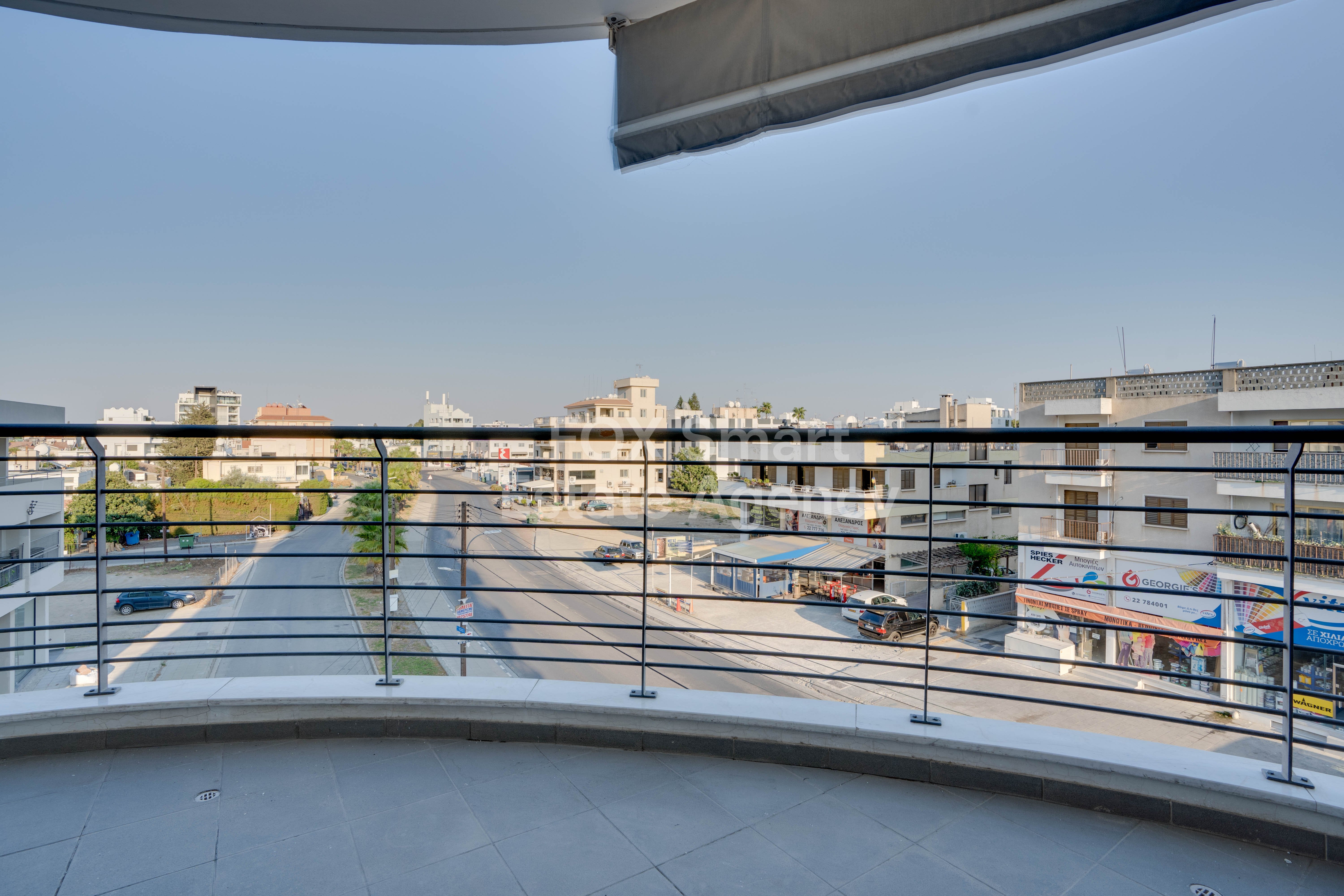 Modern 3-Bedroom Apartment in Engomi – Excellent Location Near Universities and City Center