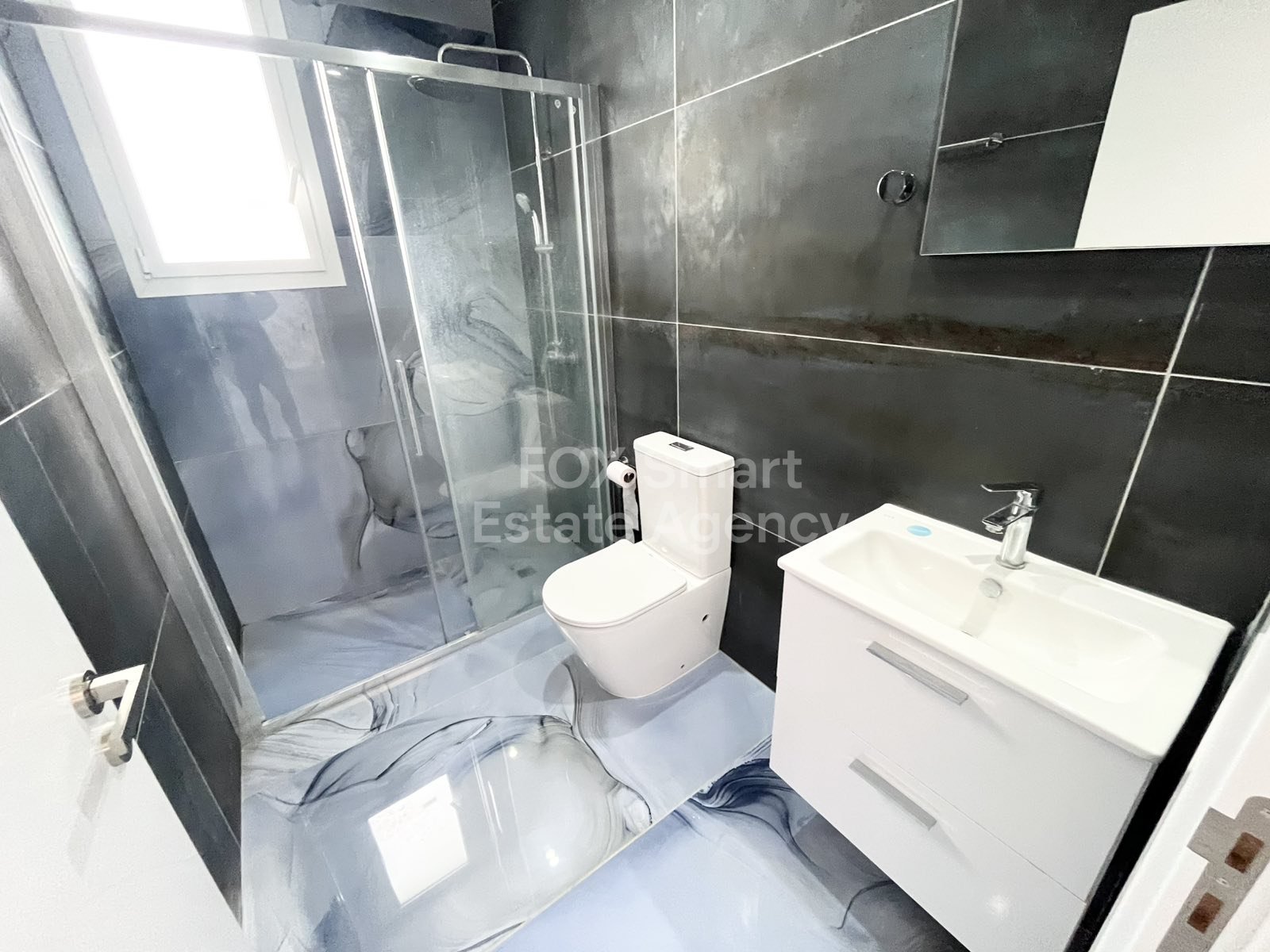 Luxurious modern two bedroom apartment for rent