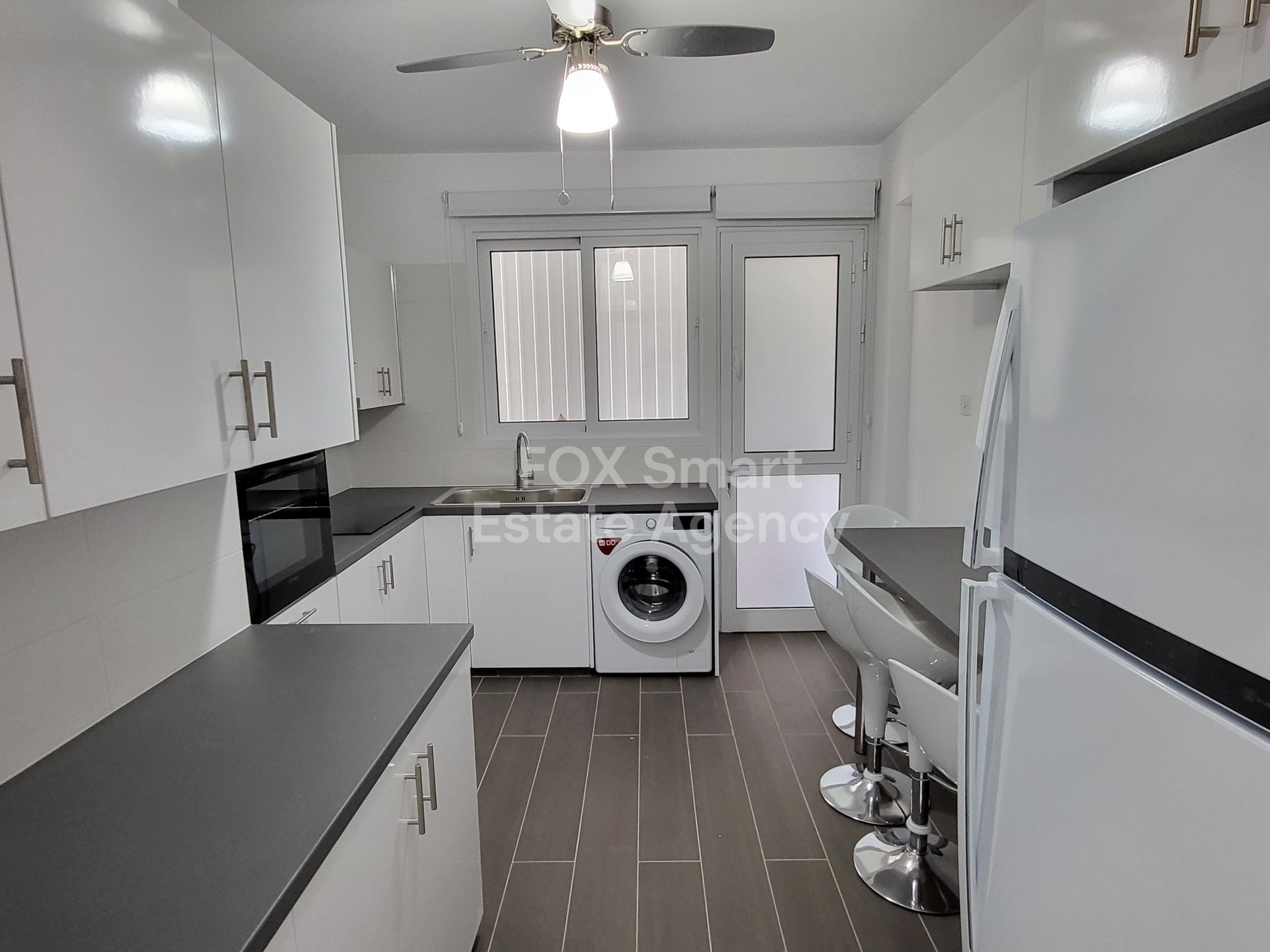 3-bedroom fully renovated and fully furnished apartment in Lykavitos