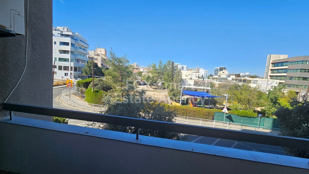 For Sale 3 Bedrooms  Apartment in Strovolos.