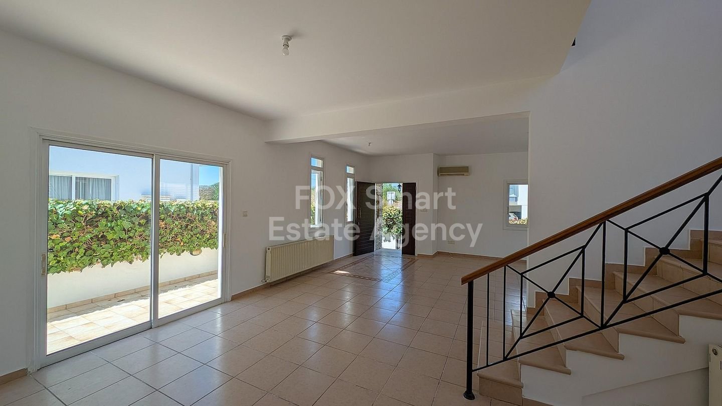 Spacious 4-Bedroom Detached Home with Basement Studio in Engomi