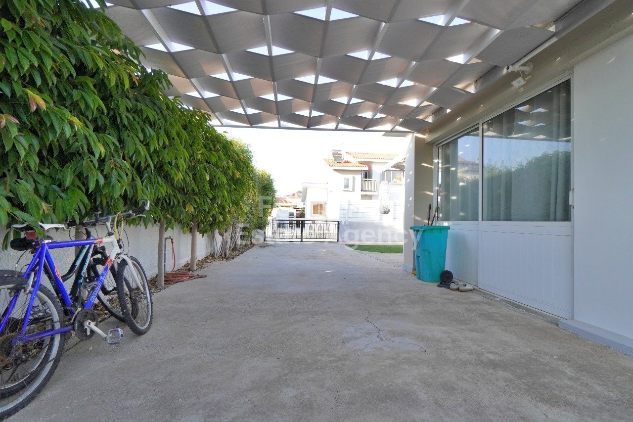 Three bedroom house for sale, Pervolia.