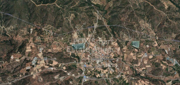 Land in Eptagoneia